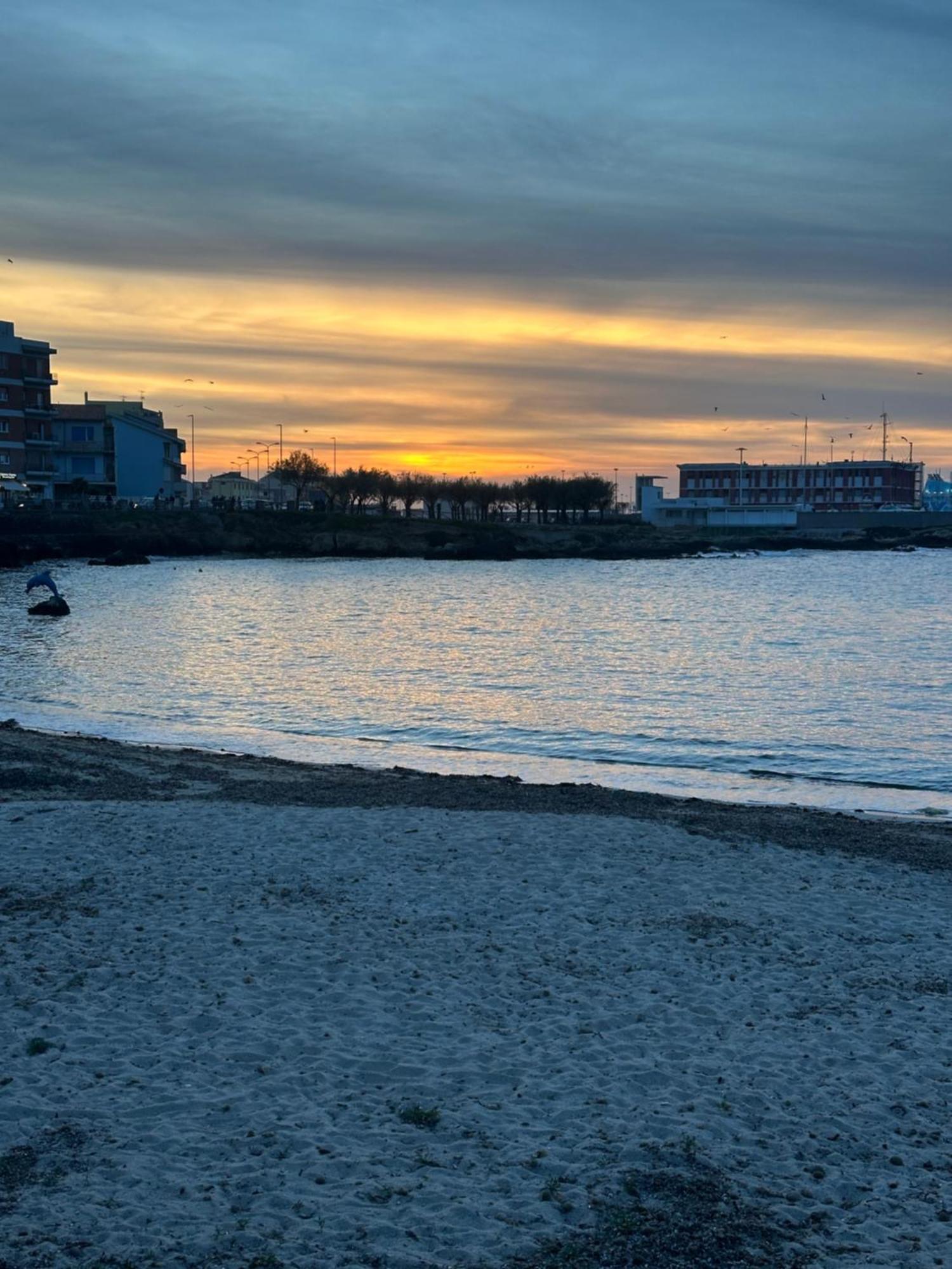 Moncici House Hotel Porto Torres Luaran gambar