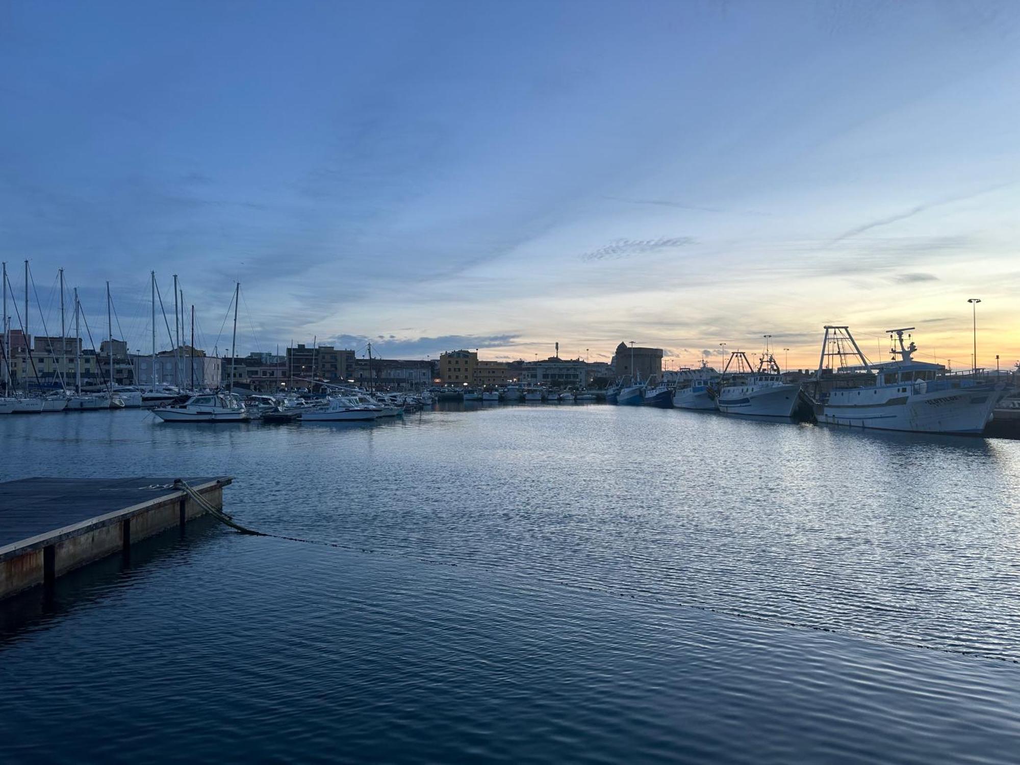Moncici House Hotel Porto Torres Luaran gambar