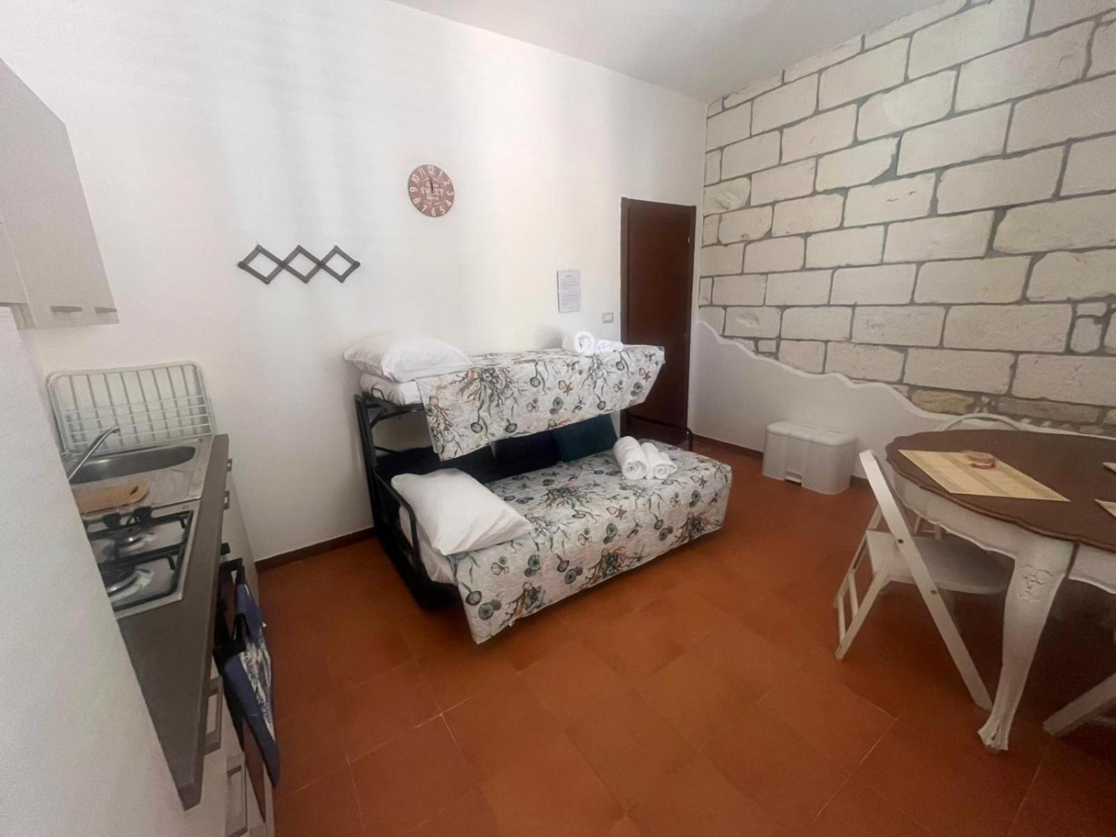 Moncici House Hotel Porto Torres Luaran gambar